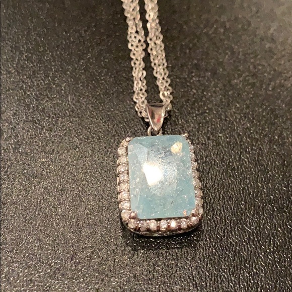 💍 Ice Blue Necklace [Custom] - Picture 2 of 3